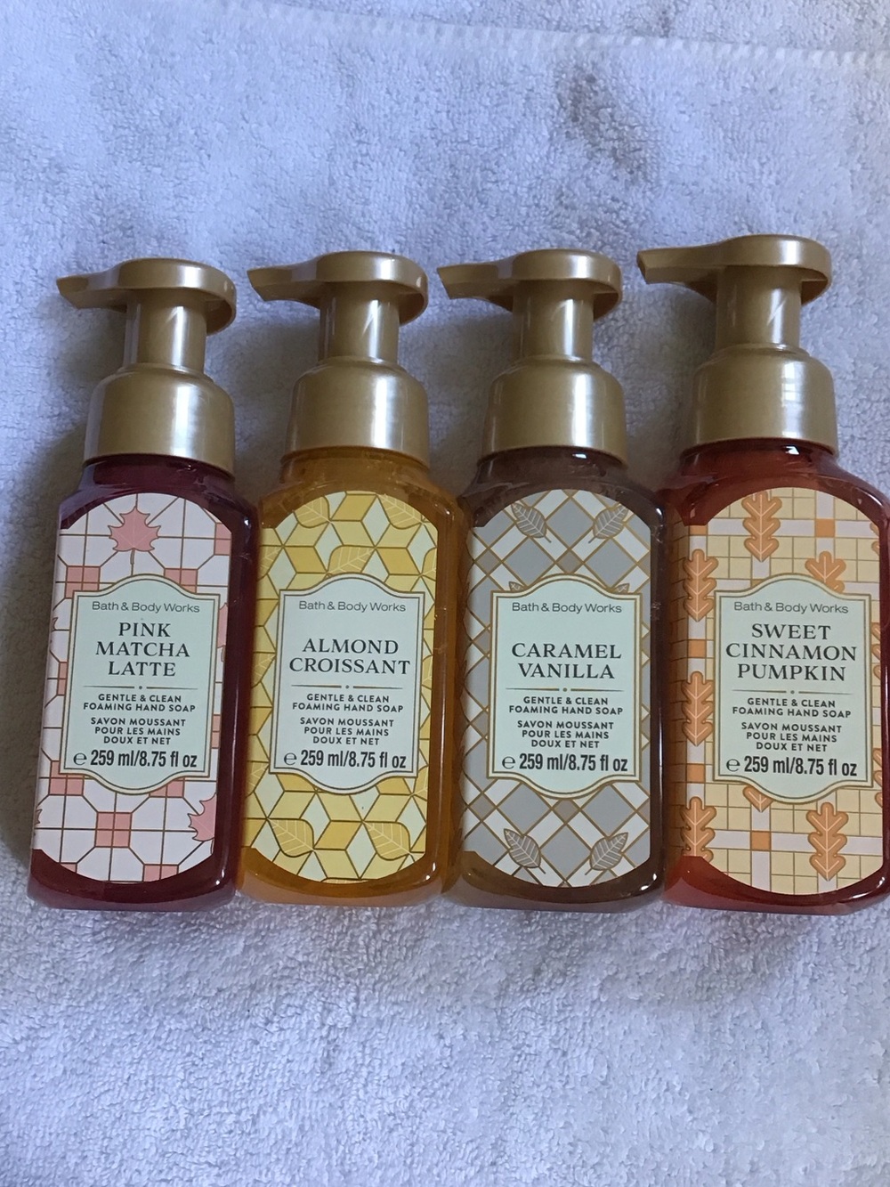 Bundle of 4 Bath & Body Works foaming hand soap